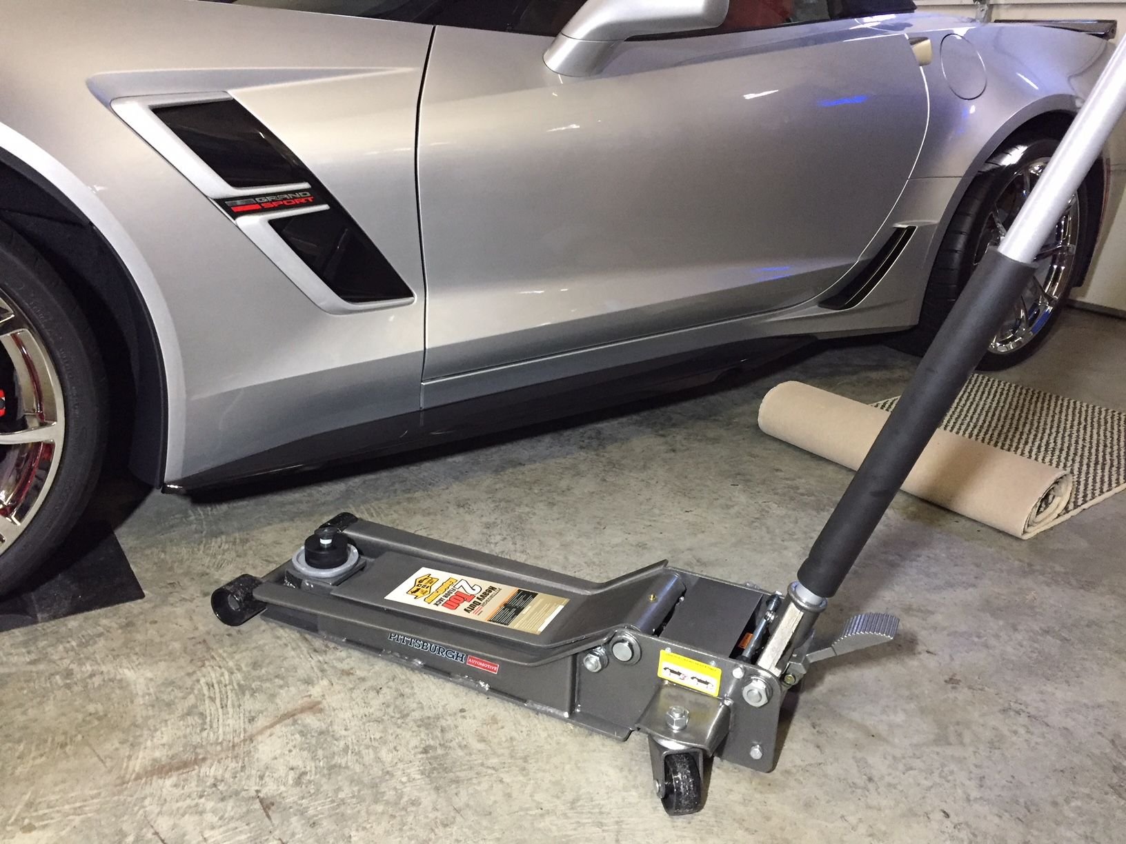Floor jack for C8 CorvetteForum Chevrolet Corvette
