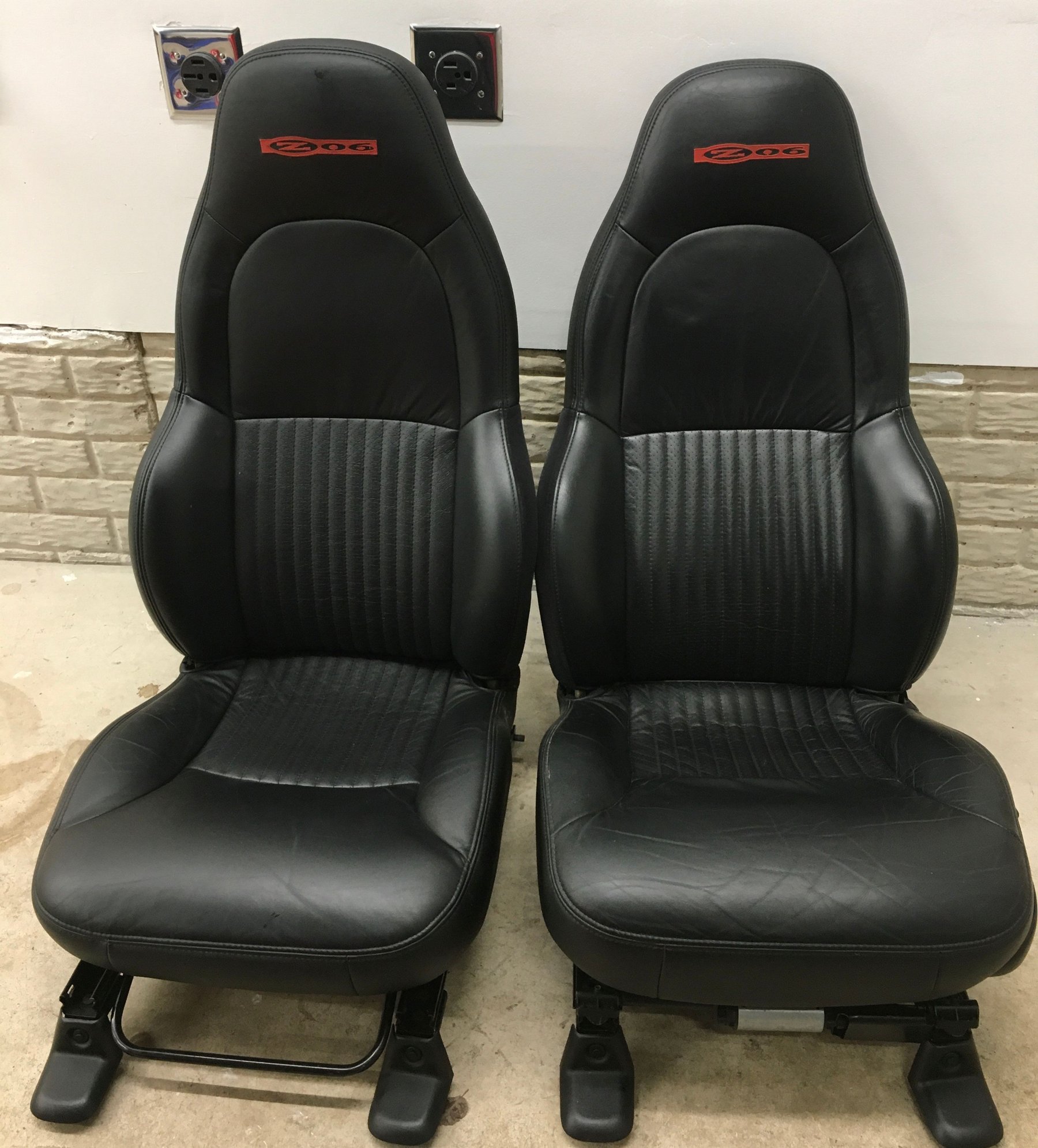 FS (For Sale) 2002 Z06 seats with mounts CorvetteForum Chevrolet