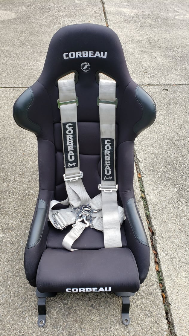 Corbeau FX1 Pro, Fixed Back Seat