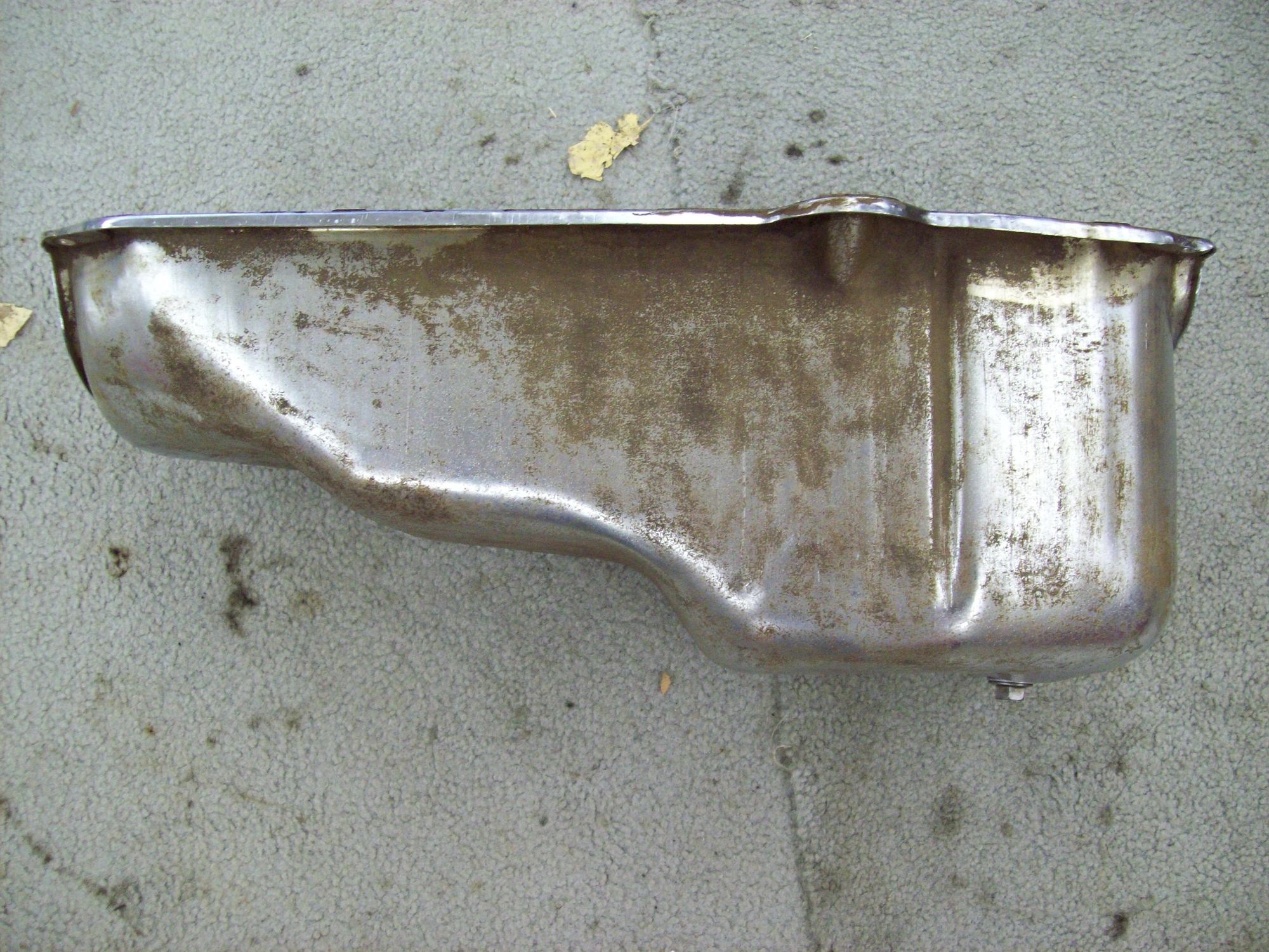 MAHLE Original 1986-1997 Chevrolet C4-C5 Corvette Chassis Oil Pan Set main image 1