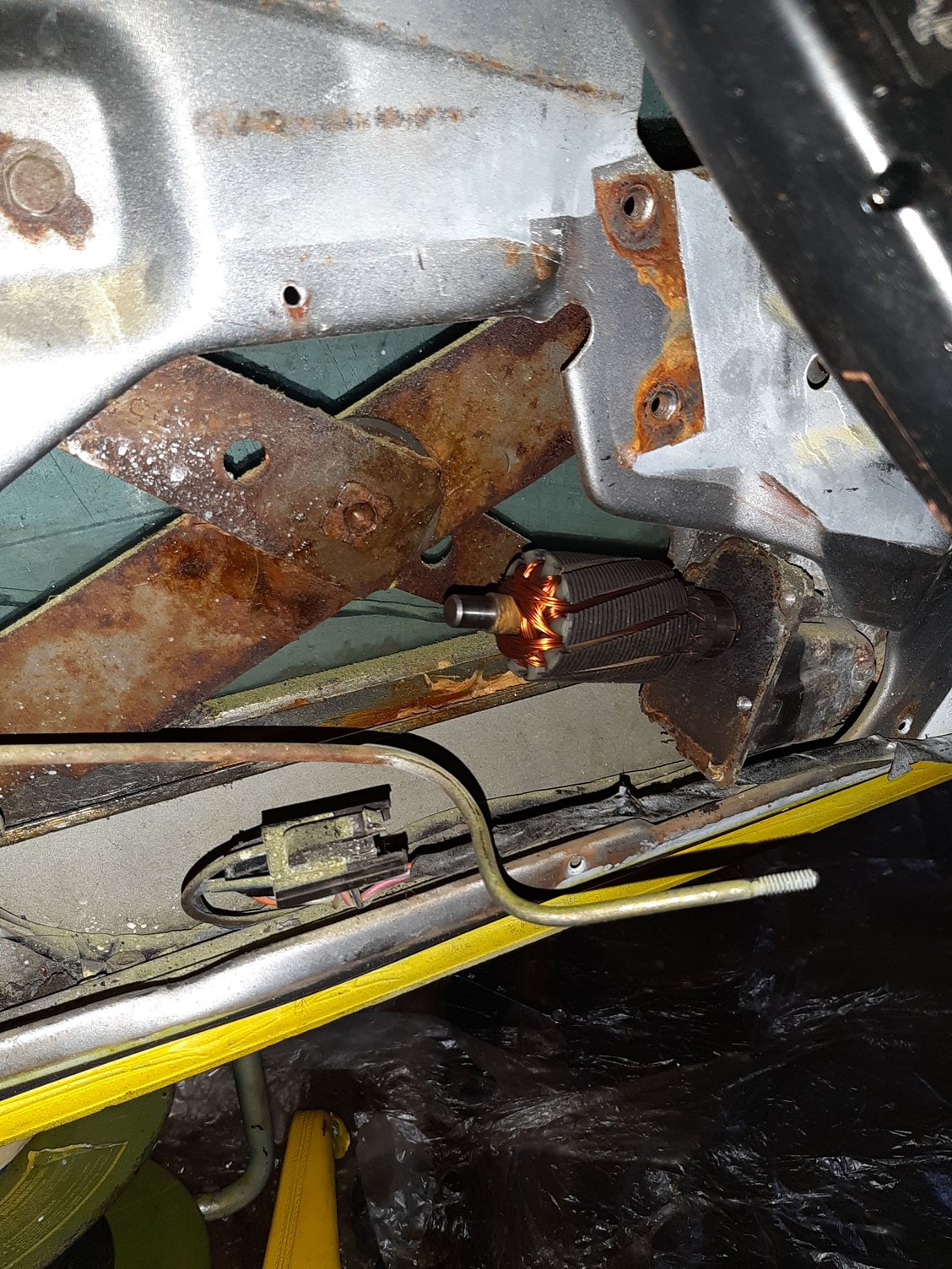 Power window stuck down, motor doesnt engage? CorvetteForum