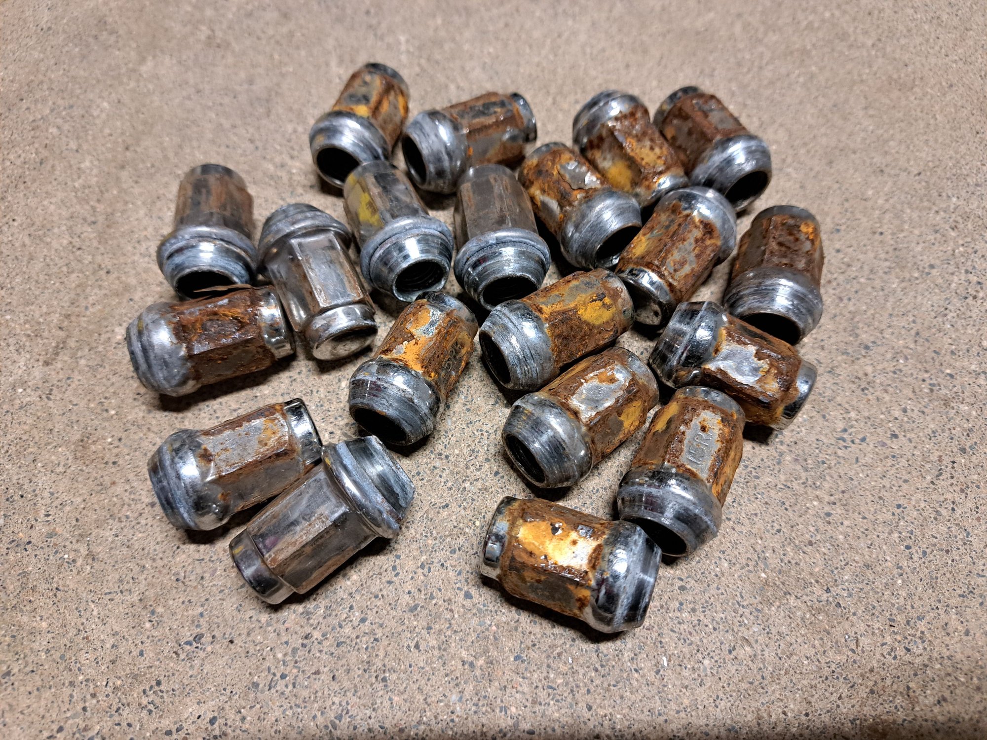 Lug nuts rusted to death...where to get new ones. CorvetteForum