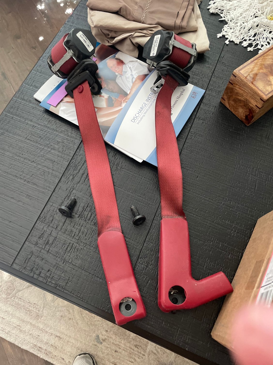 FS (For Sale) Red seat belts CorvetteForum Chevrolet Corvette Forum