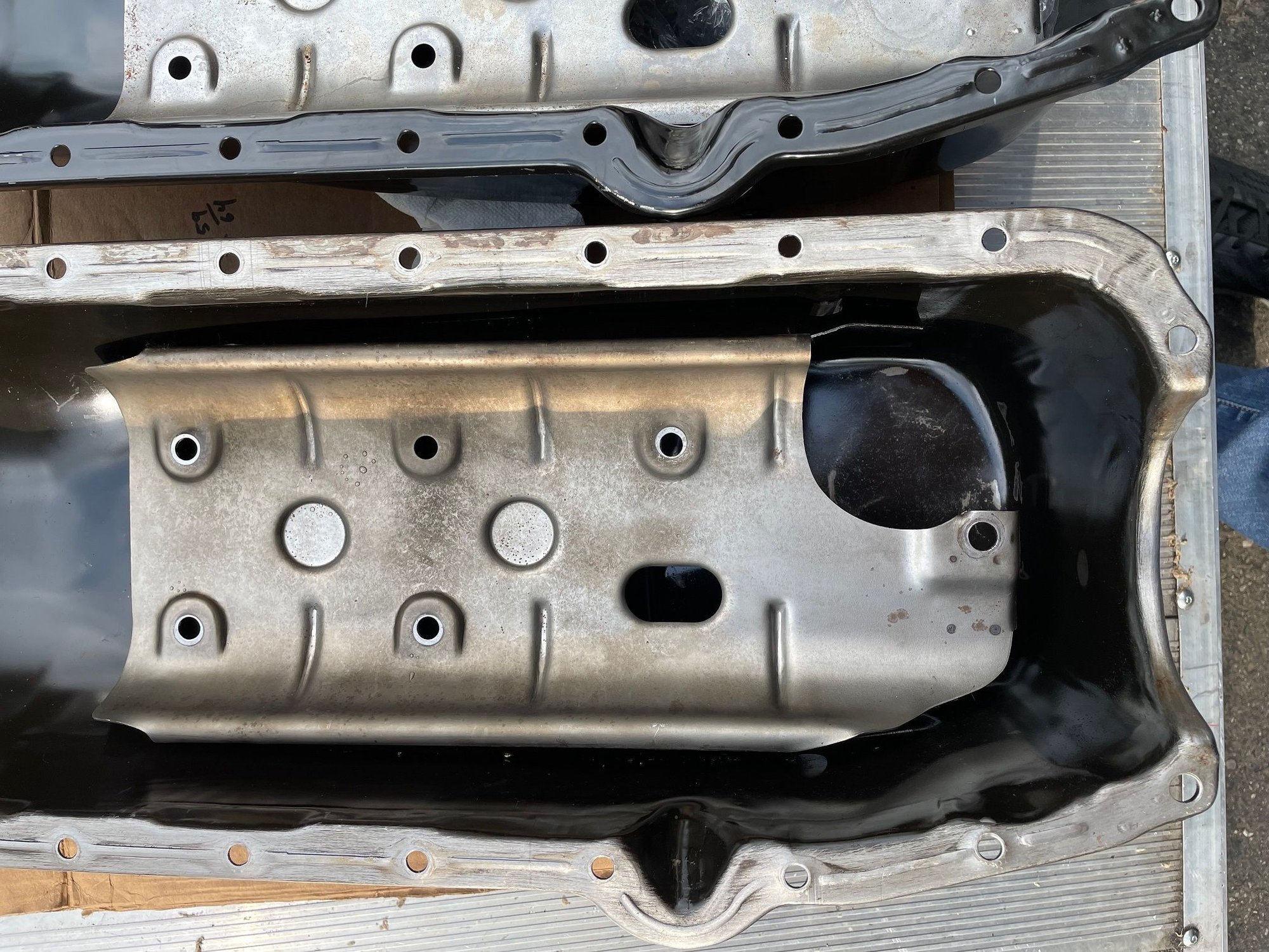 FS (For Sale) SOLD Chevy Performance SBC Z/28style Oil Pan, Windage