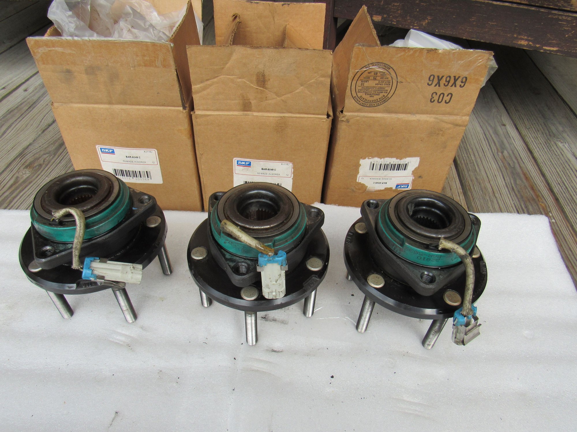 FS (For Sale) C5 C6 SKF Race bearings Set of 3 W/3"studs