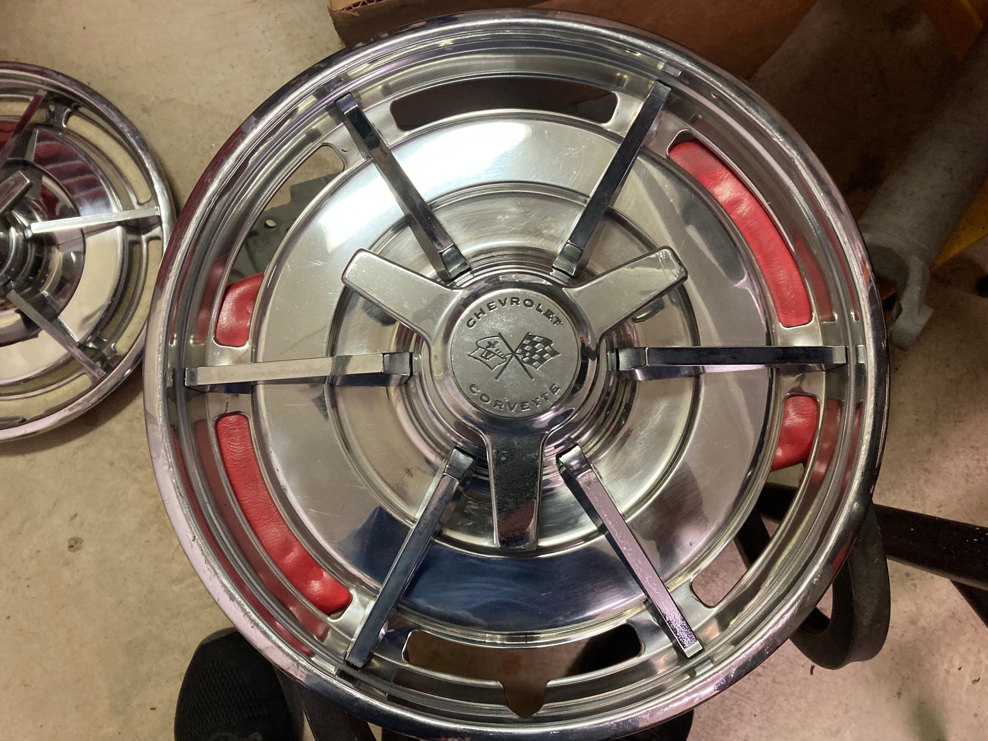FS (For Sale) 63 Hubcaps CorvetteForum Chevrolet Corvette Forum