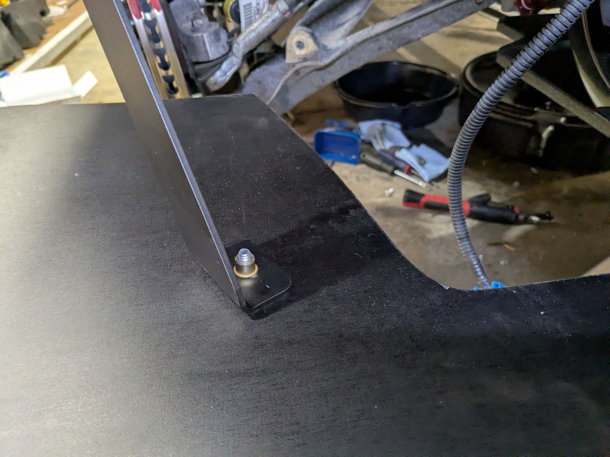 Riv nut in side mounts