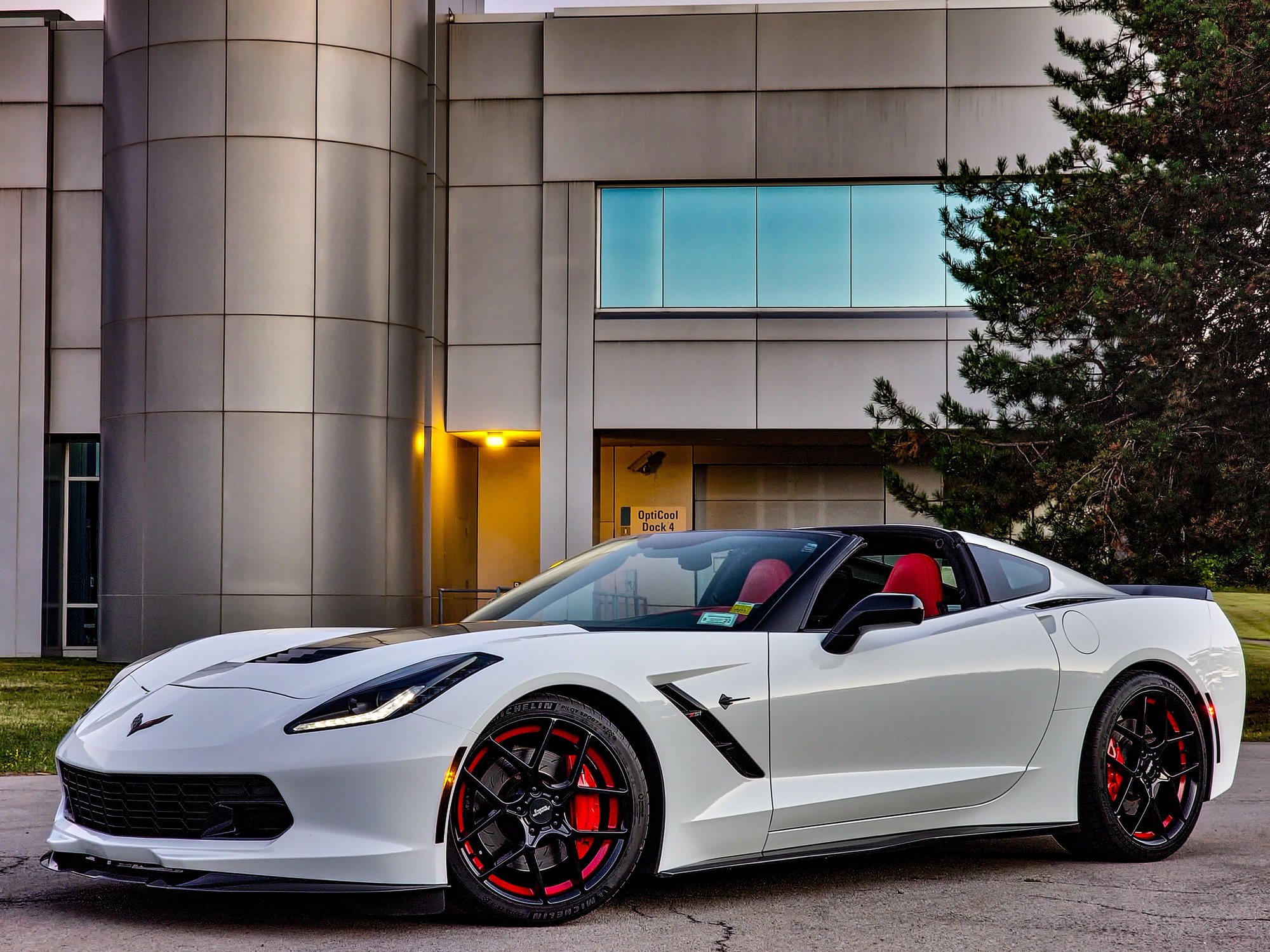 FS (For Sale) 7-Speed, Z51, Arctic White w/Red - CorvetteForum - Chevrolet  Corvette Forum Discussion