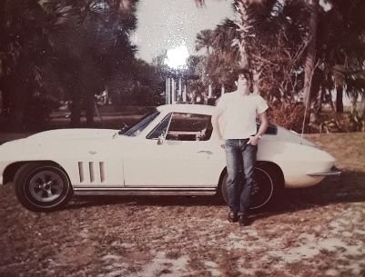 Master Mechanic Dies Leaving Behind 67 Stingray and 55 Bel Air