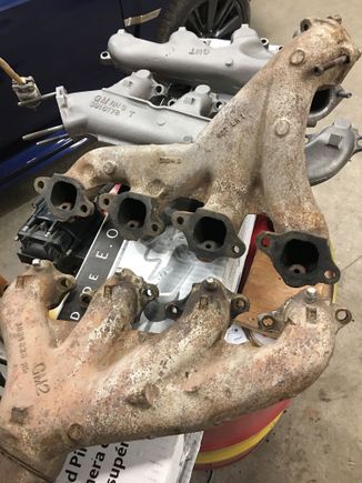 There’s one stud missing, not broken off, and I will put a new one in before selling. It probably unscrewed out of the manifold instead of the nut coming off of it, and I probably even have it somewhere, but who knows where.