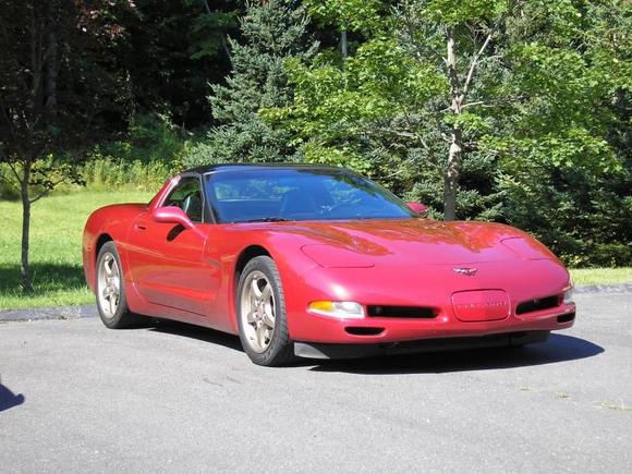 2000 with stock mag rims on it