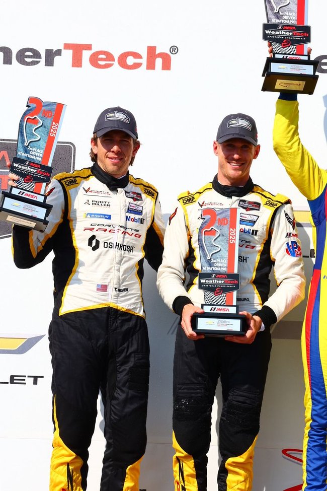 CORVETTE RACING AT CTMP: SPOILER