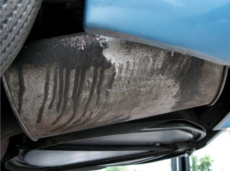 C2 What kind of paint can I use to replicate the blackout typically