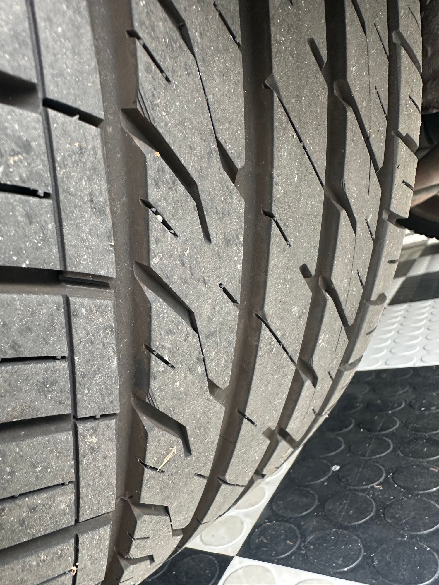 Wheels and Tires/Axles - 2005 Crossfire Roadster OEM Wheels - Used - 2004 to 2008 Chrysler Crossfire - Sherman Osks, CA 91493, United States