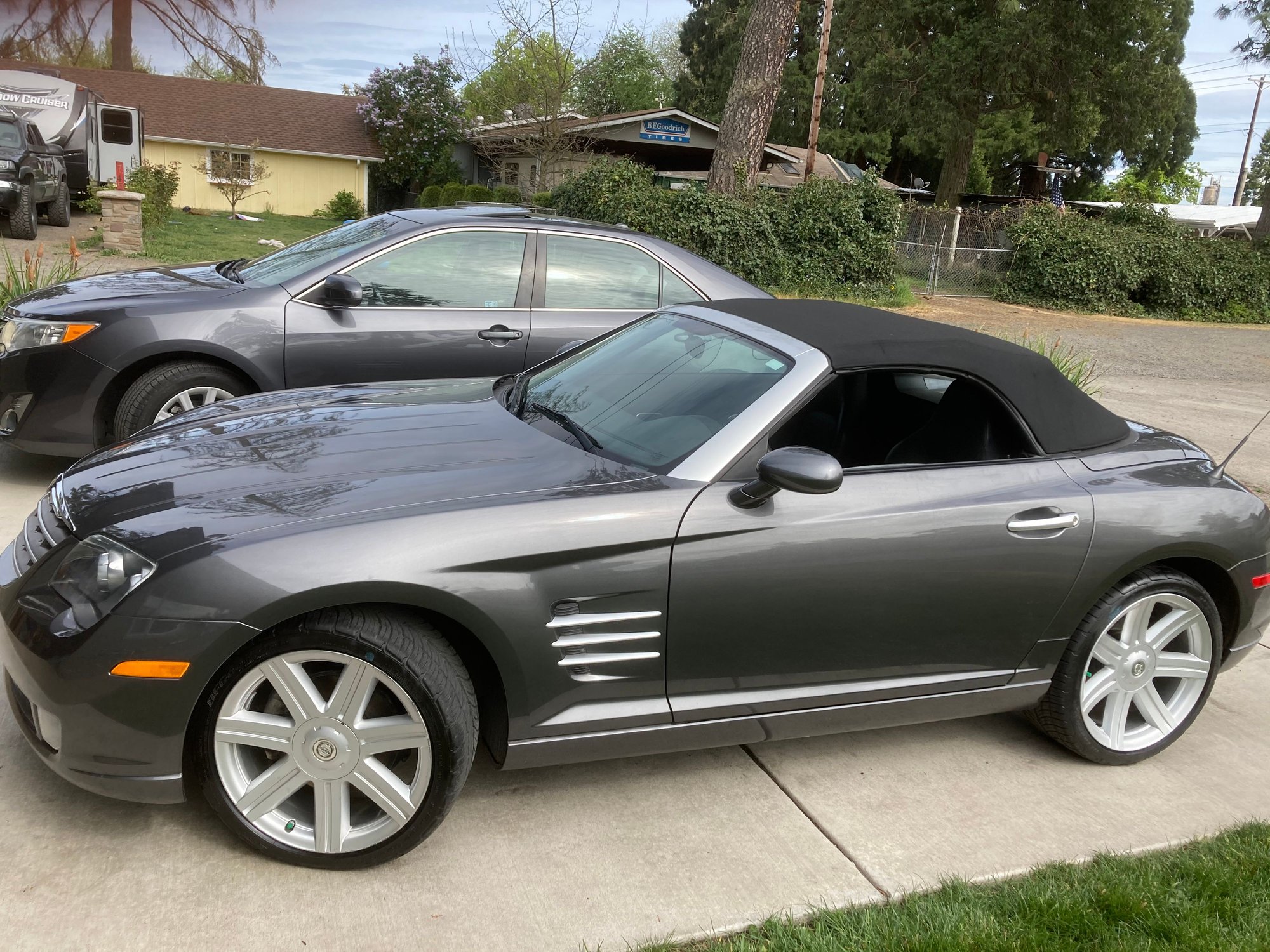 2005 Chrysler Crossfire - 2005 Crossfire Limited Roadster, 6 Speed - Used - VIN 1C3AN65LX5X051522 - 18,665 Miles - 6 cyl - 2WD - Manual - Convertible - Gray - Springfield, OR 97477, United States