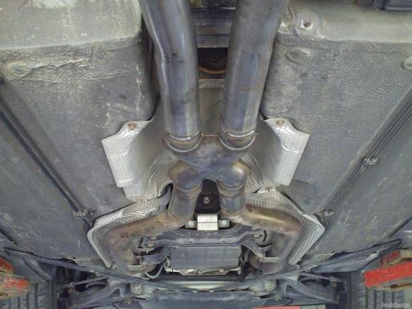 Exhaust 040