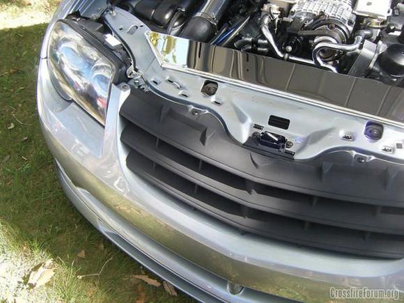 Chrysler Crossfire Grille