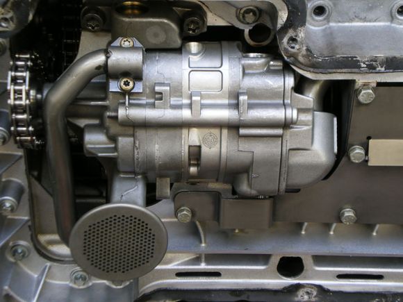 E55 dual sump oil pump