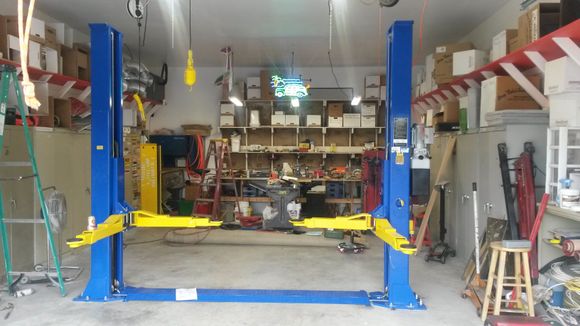 Lift just installed and shop not messed up YET