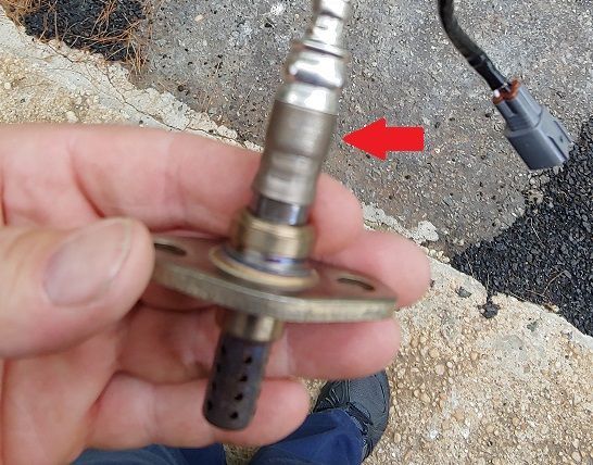 Denso engraving on the sensor