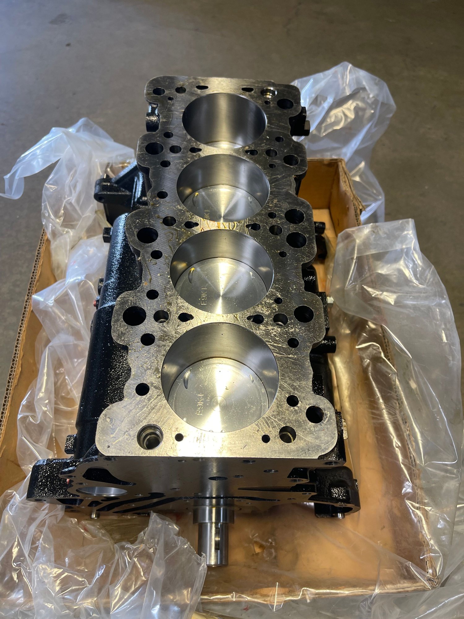 Engine - Power Adders - Evo 9 brand new oem short block - New - 2006 Mitsubishi Lancer Evolution - Las Vegas, NV 89109, United States