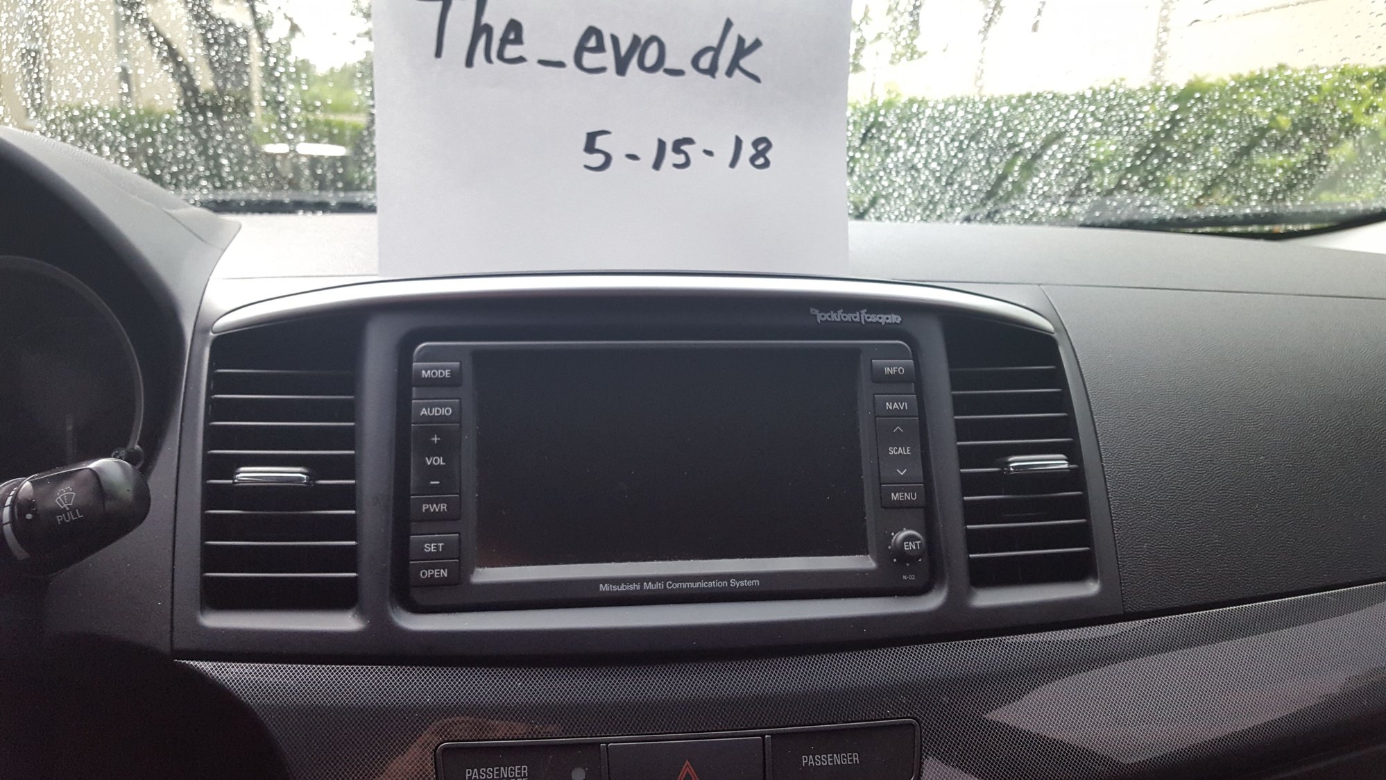 OEM Mitsubishi NAVIGATION Touch Screen N02 (non FUSE) with complete