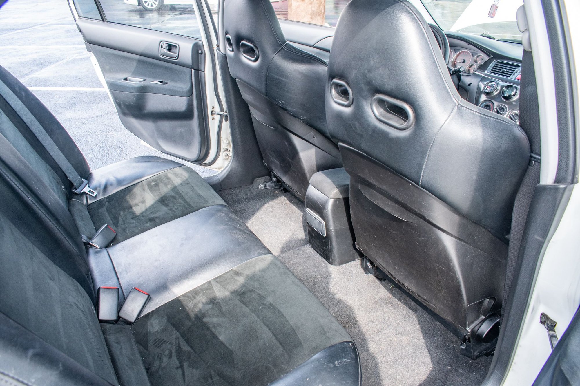 2006 Mitsubishi Lancer Evolution - 2006 Mitsubishi Lancer Evo IX GSR - Used - VIN JA3AH86C16U056381 - 160,000 Miles - 4 cyl - AWD - Manual - Sedan - White - Grand Rapids, MI 49546, United States