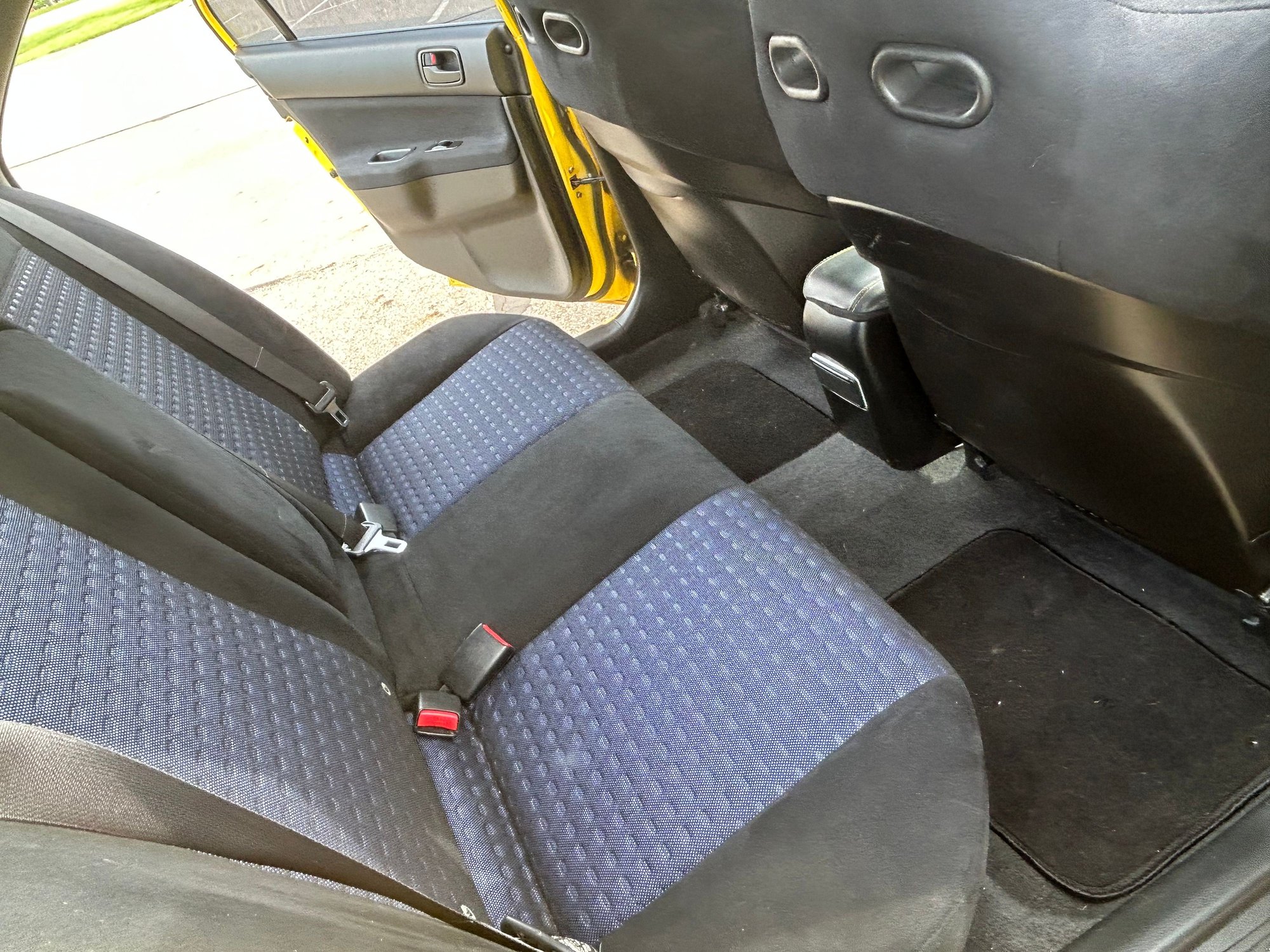 2005 Mitsubishi Lancer Evolution - Lightning Yellow Evo VIII Stock - Used - VIN ja3ah86d15u027339 - 149,000 Miles - 4 cyl - AWD - Manual - Sedan - Yellow - Lansing, MI 48910, United States