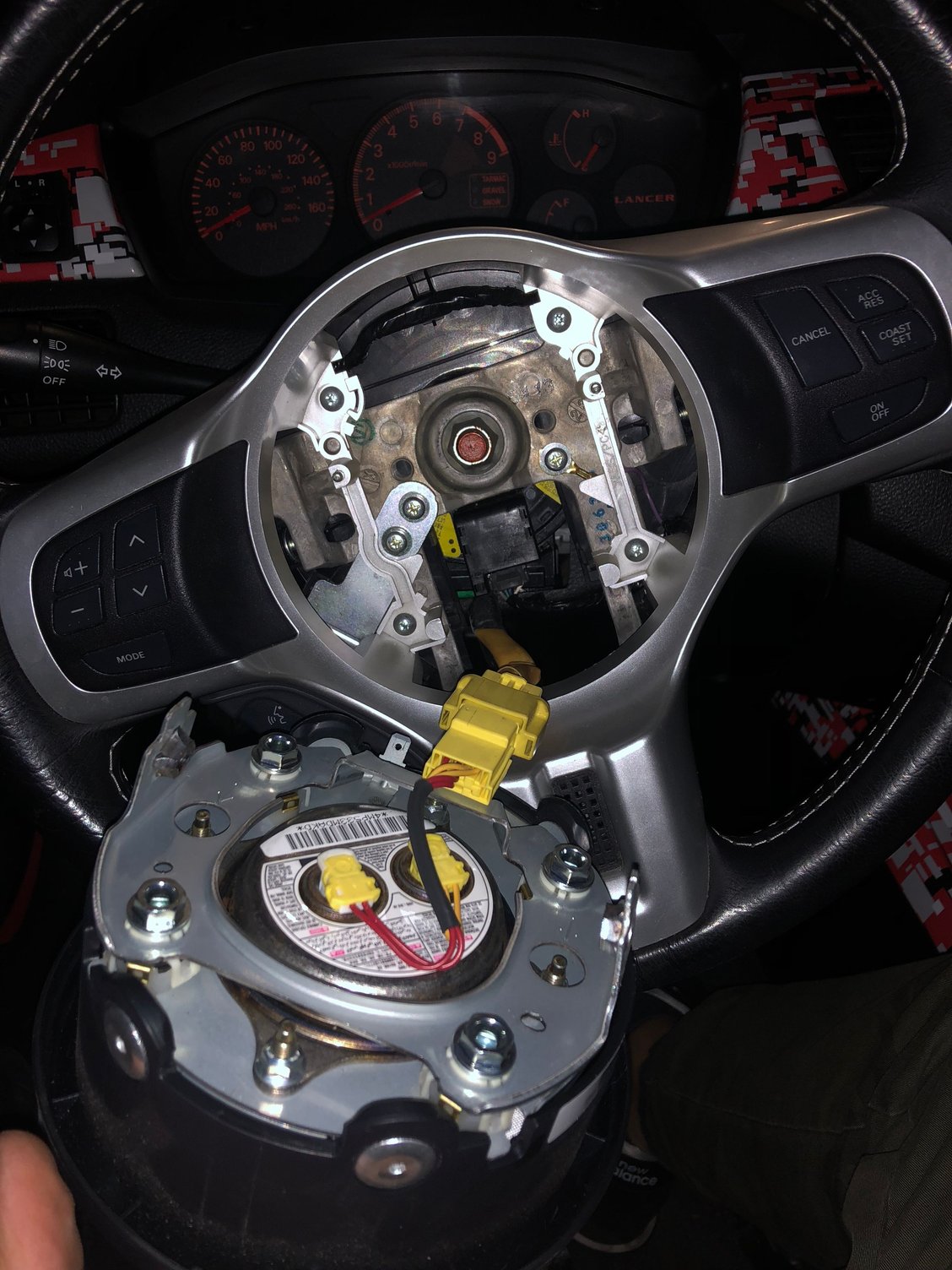 Evo x steering wheel in 2006 Ralliart EvolutionM Mitsubishi Lancer