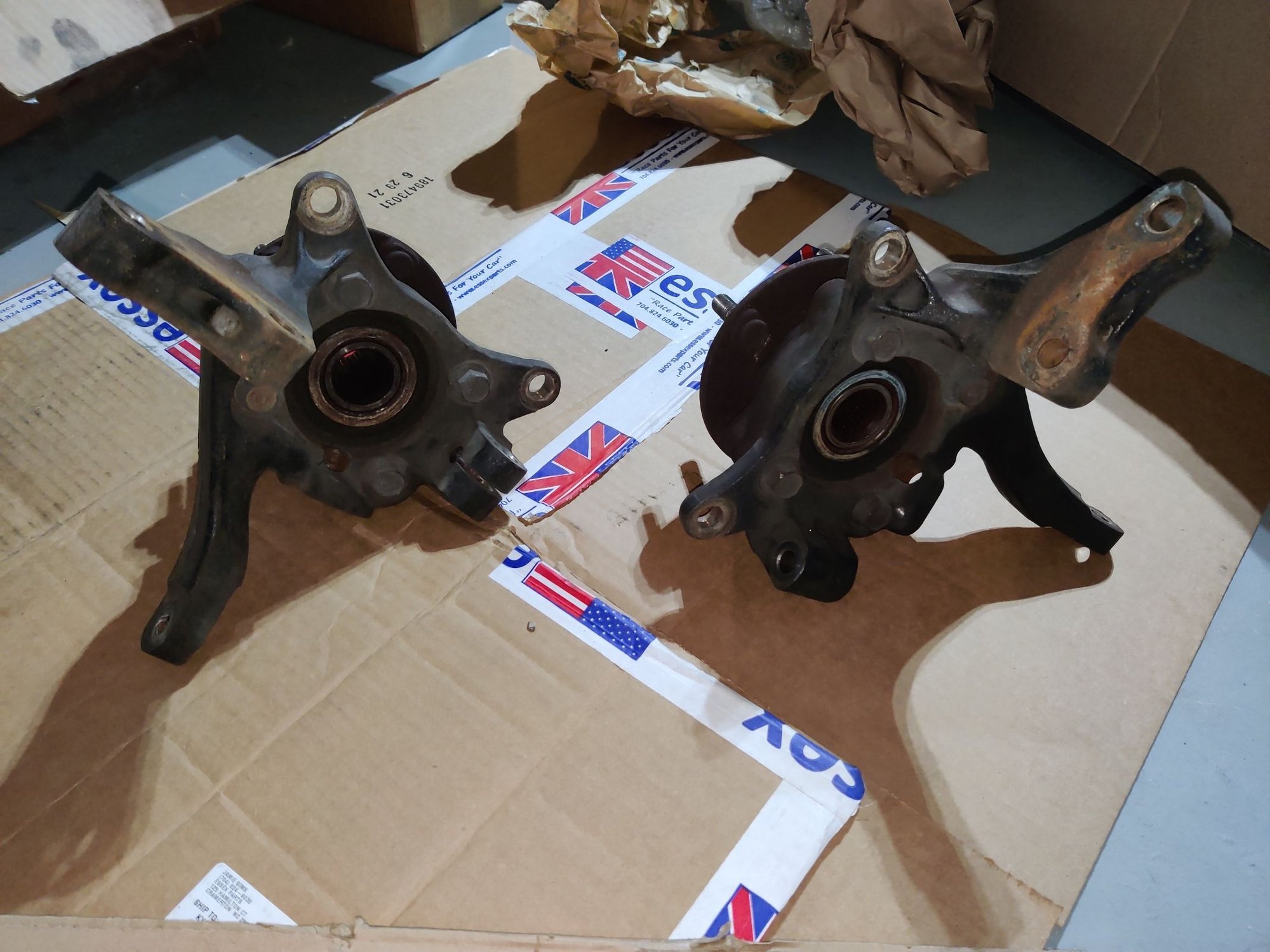 ISO Mitsubishi EVO 9 Knuckle, Axle Shaft, & Wheel Bearing. EvolutionM