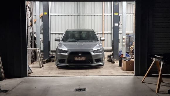 220k.kms she finally goes on the hoist