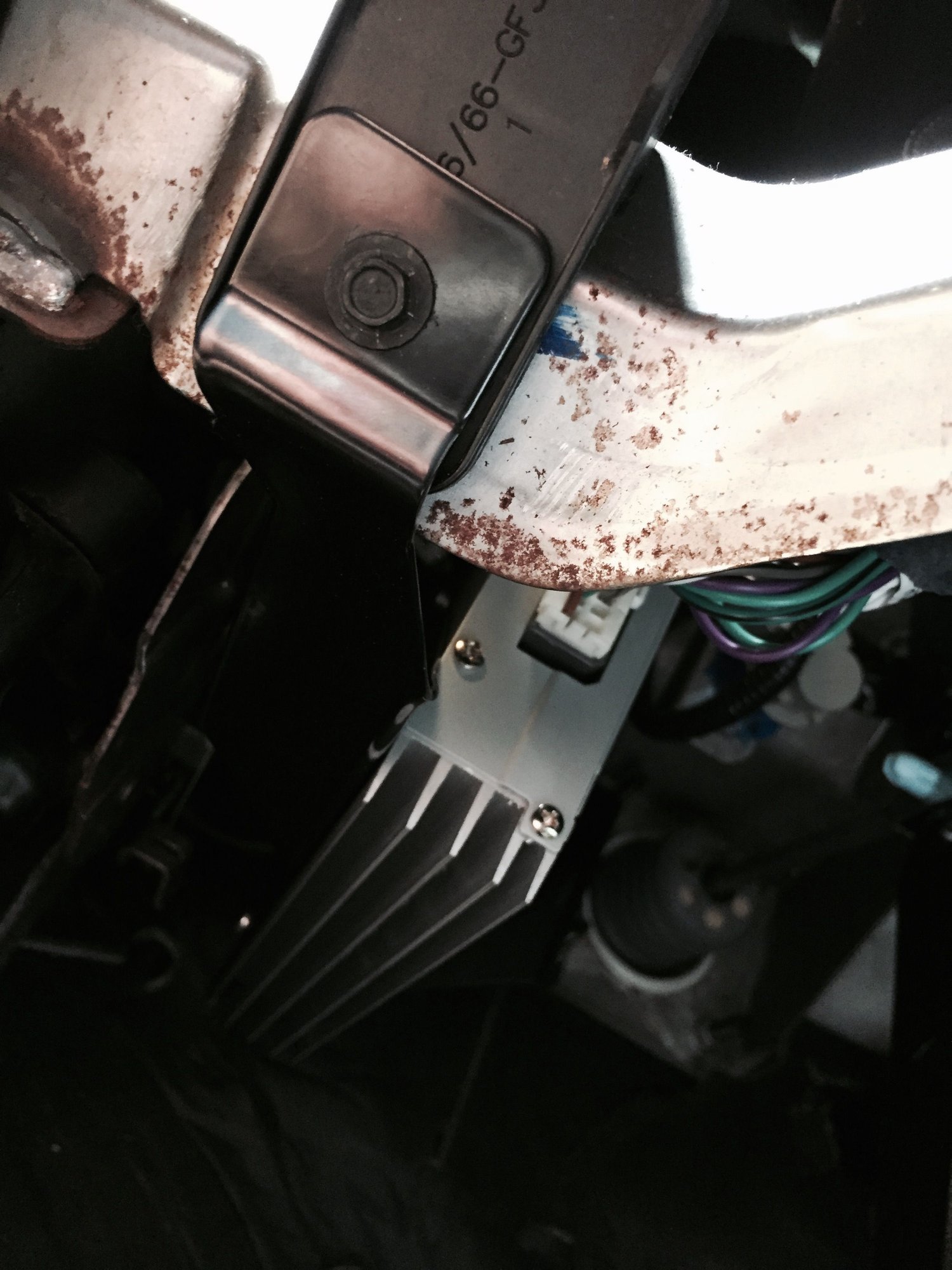 Install of the Kicker Soundstage Upgrade Kit. Fully Detailed with Pics