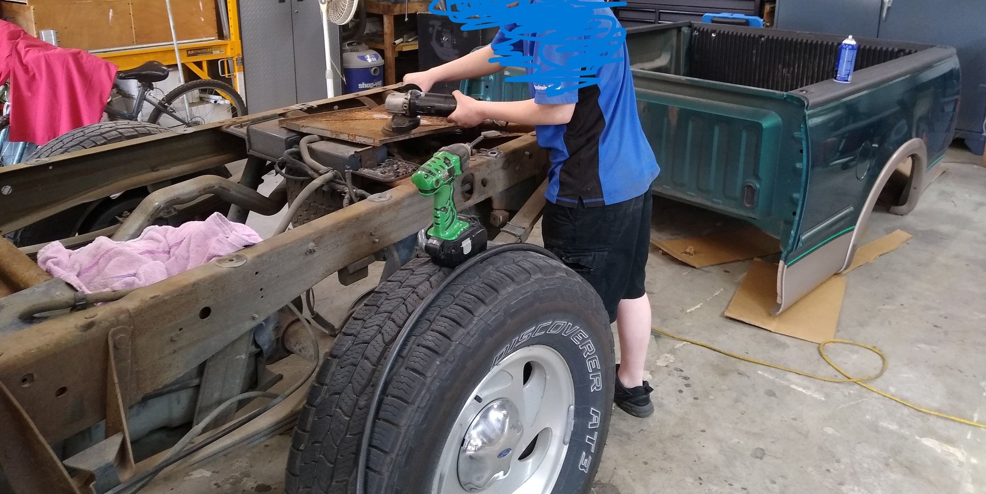 Bed Bolt Removal There's a catch! Page 6 Ford F150 Forum Community of Ford Truck Fans