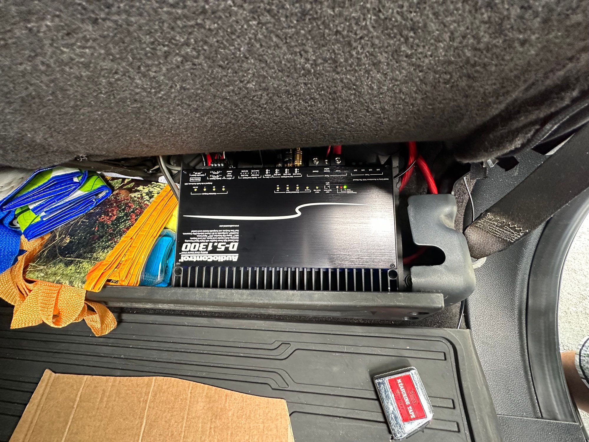 DIY AudioControl 5.13000 Amp under seat with Computer Fans?? Ford