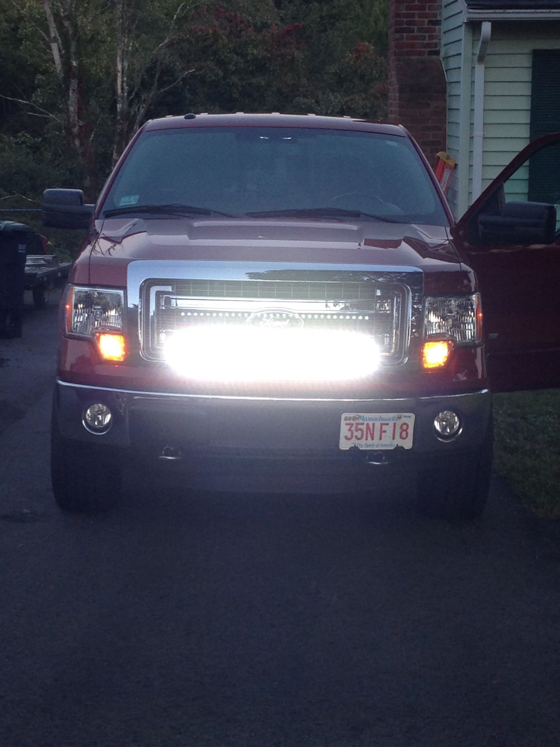 2011/2012 FX4 light bar behind grill? Page 2 Ford F150 Forum
