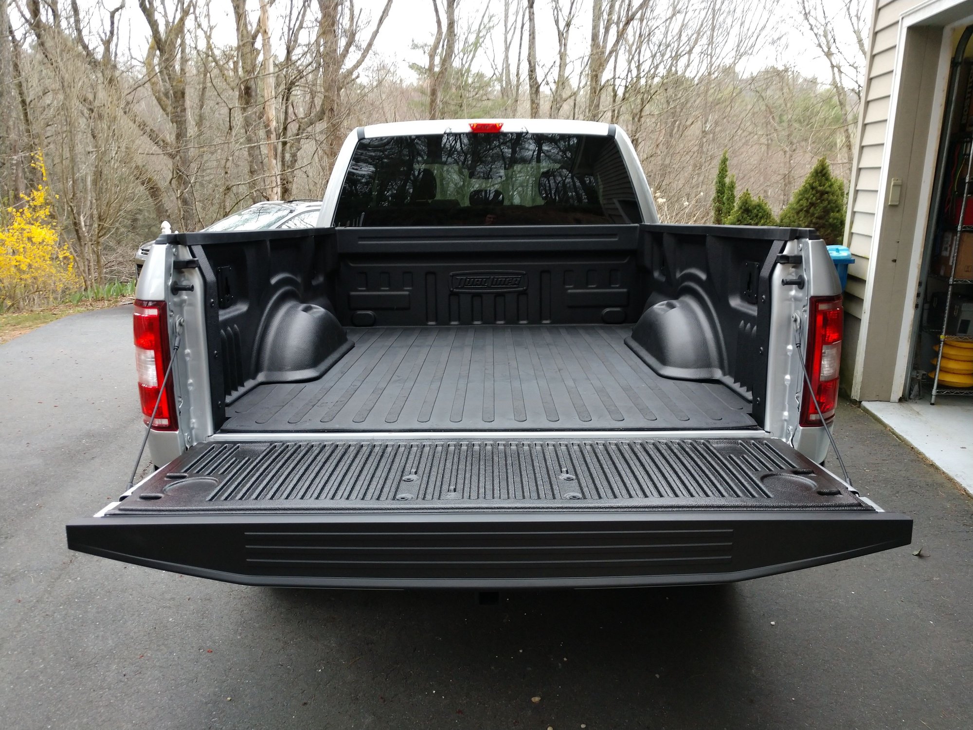 ford f150 bed liner