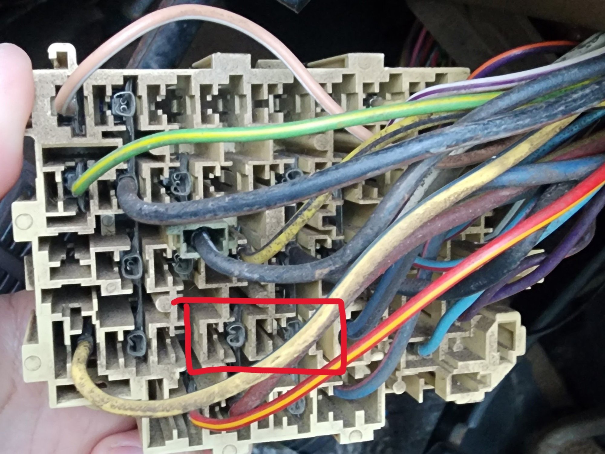 1989 F150 Wire for Auxiliary Fuel Tank Selector Fuse - Ford F150 Forum