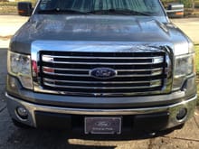 Swapped in a new 2013 Lariat grille.