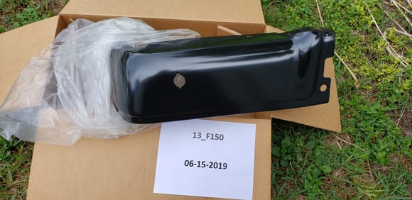 Passenger side rear bumper w/reverse sensor cutouts. Prime ready to paint.
9L3Z-17806-DCP best price $266 for driver and passenger (will do passenger for $133 obo plus cost of shipping)