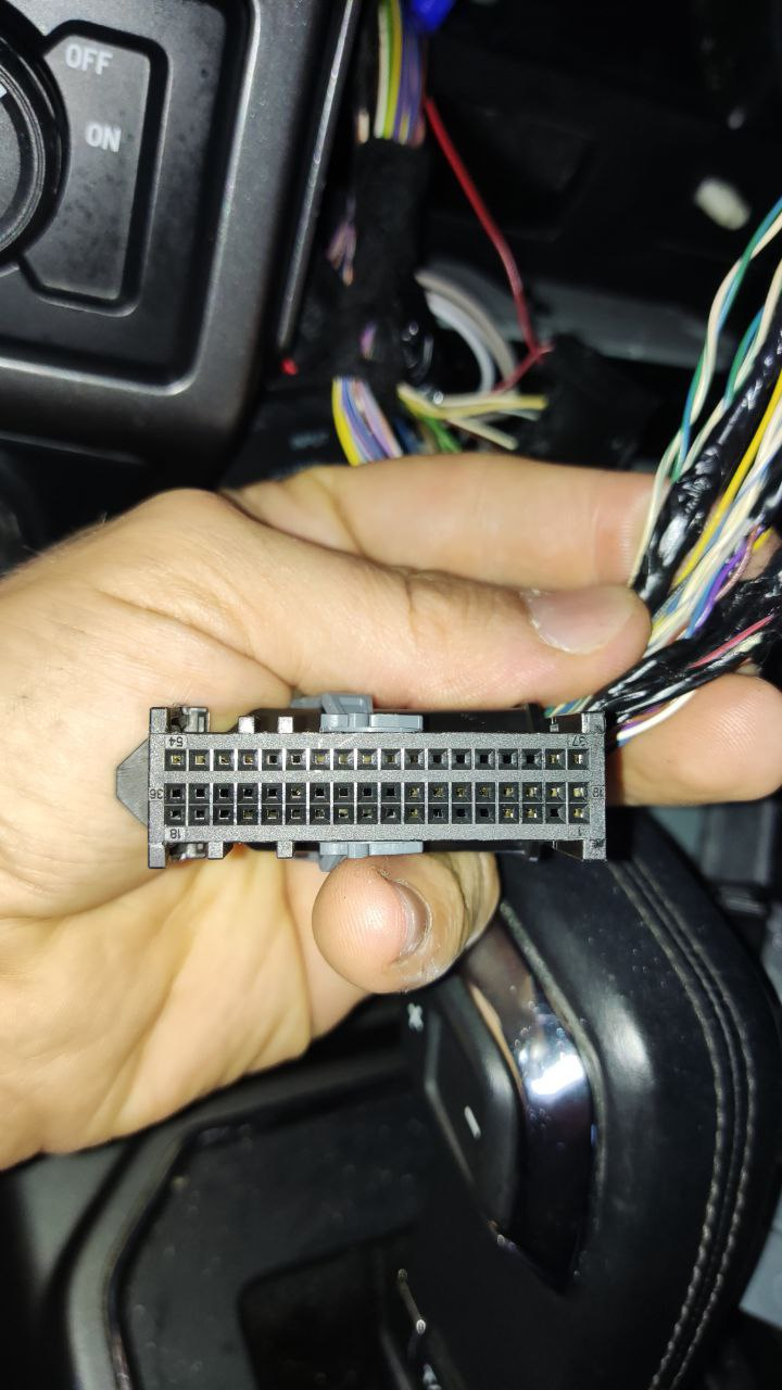 2017 XLT Sync w/o Sony Radio Wires Dont Match Any Diagrams Ford F150