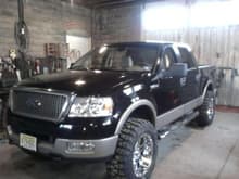 3&quot; ready lift level, 35 nitto mud grapplers 20x10 moto metals