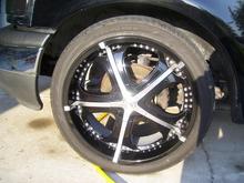22in wheels w/Yokohoma tires