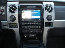If look closely, can see mounted PIAA light switches I installed on center console.