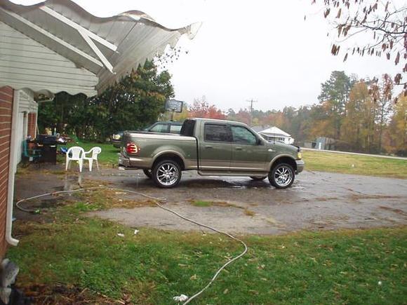 02 King Ranch on 22's