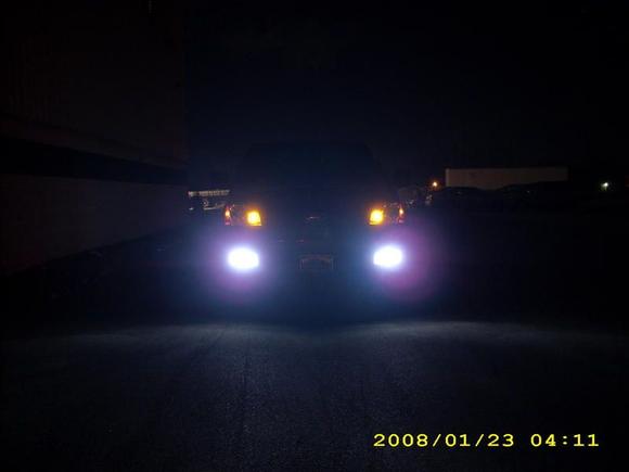 these bulbs in the fogs are the old blue halogen that scorched my housings. Once you go HID, you never go back!