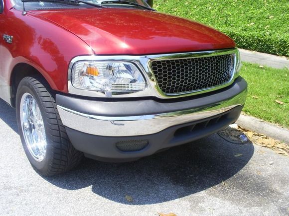 New 1 piece lights, 4wd valance, &amp; honeycomb grille