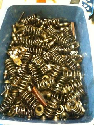 32valve head rebuild on the 5.4L, think that is enough parts? haha