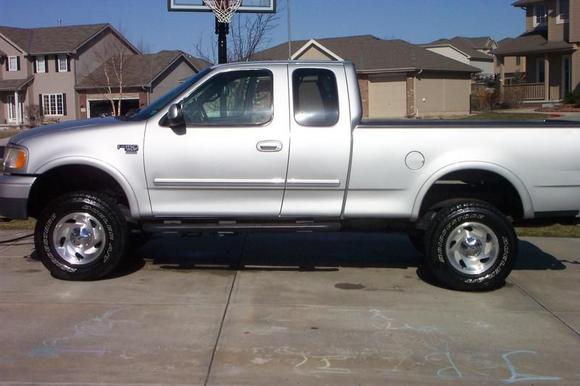 3" bl with 17" wheels, 285-70-17