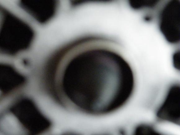 a bad frontal shot of what is left of the alt pulley