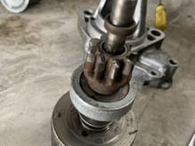 Rust and contamination  on the pinion shaft 